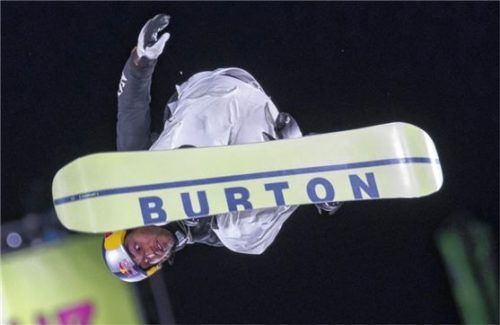 Will in Peking große Sprünge machen: Leon Vockensperger aus Flintsbach. Foto dpa/Christian Merz
