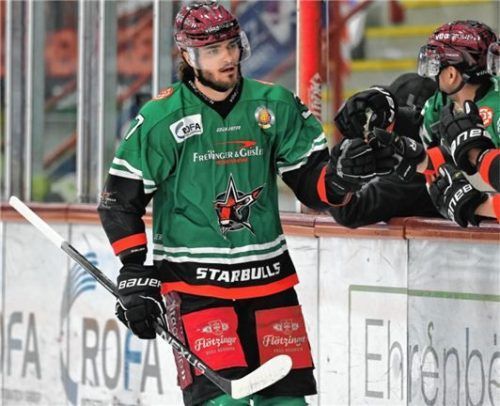Zweifacher Torschütze für die Starbulls beim 6:1 gegen Füssen: Marc Schmidpeter. Foto Hans-Jürgen Ziegler