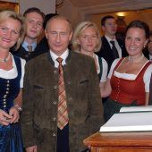 Die Putin-Fotos sind abgehängt