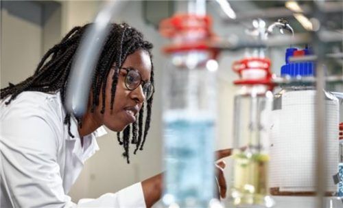 Auch am Campus Burghausen werden Studierende aus dem Ausland ausgebildet. Foto Max Baudrexl