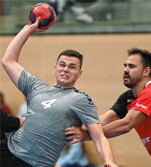 Bruckmühls Leonid Nikoloski erzielte sieben Tore gegen Anzing. Foto Fischer