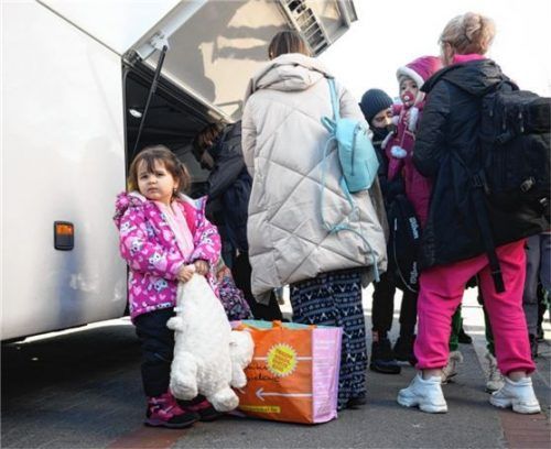 Flüchtlinge aus der Ukraine bei ihrer Ankunft in Deutschland. Foto dpa