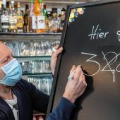 Corona-Politik mit gespaltener Zunge