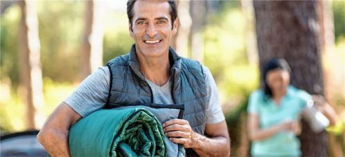 Gerade beim Campen ist es wichtig, beim Packen nichts zu vergessen. Foto wavebreakmediamicro/adobe stock