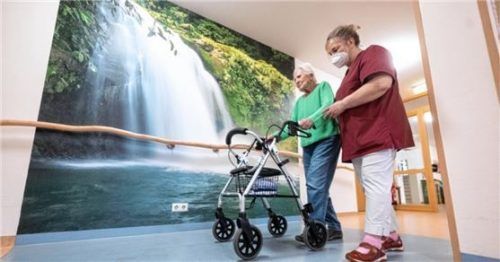 Helfer unter Druck? Mitarbeiter in Heimen und Kliniken fühlen sich durch die Impfpflicht diskriminiert. Foto dpa