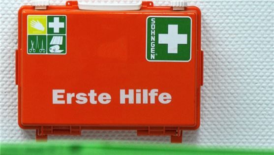 OVB Heimatzeitungen Verbandskästen für die Ukraine