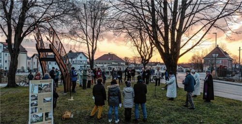In Kolbermoor gibt es zwischen den beiden Konfessionen einen engen Schulterschluss. So auch bei den Friedensgebeten an den beiden vergangenen Samstagen.Foto Thomae