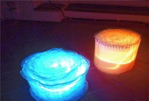 „Irrungen, Wirrungen“, Lichtinstallation von Anne Meindl.