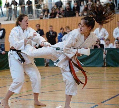 Julia Krause vom TV Feldkirchen (rechts) landete zweimal auf dem Podest Foto Mathias jung