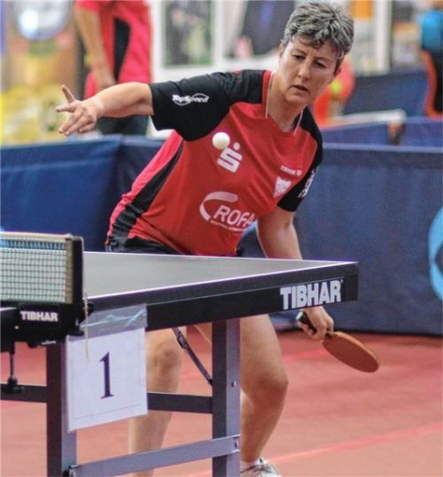 Krisztina Toth bestritt nach über vier Monaten wieder einmal zwei Meisterschaftsspiele und war sowohl im Doppel wie auch im Einzel erfolgreich.Foto Gerhard Erlich