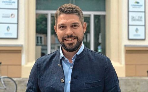 Laut Landrat Walch fehlen im Landkreis Unterkünfte für Ukrainer, da diese bereits belegt sind. Foto Landratsamt Traunstein