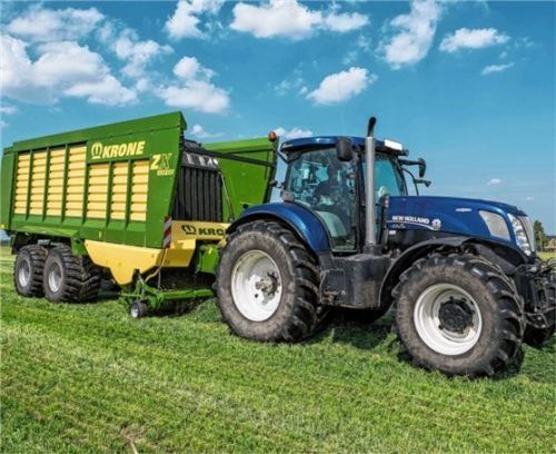 Präziserer Schnitt bei gleichzeitiger Futterschonung und geringerem Leistungsbedarf: die Baureihe des Lade- und Häckseltransportwagens ZX wurde technisch überarbeitet. Foto Krone