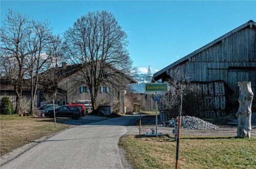 Salmering in Prutting: Durch die Fortschreibung des Regionalplanes, so fürchtet die Gemeinde, könnte es vor allem in Weilern wie diesem schwer werden, neue Bebauungspläne auszuweisen.Foto Thomae