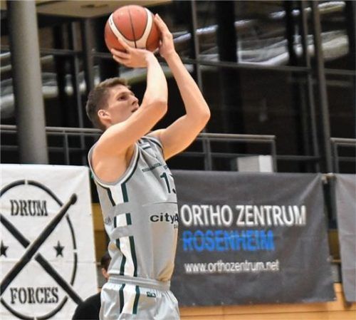 Sonderlob vom Trainer: Severin Weigel, der neun Punkte erzielte. Foto Hans-Jürgen Ziegler