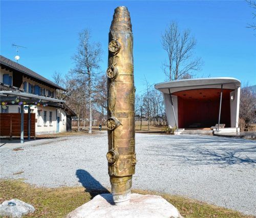 Was wird aus der Benediktsäule im Oberaudorfer Kurpark? Darüber wollen der Gemeinderat und der neugewählte Pfarrgemeinderat bald reden. Foto Lotter