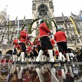 Die Schäffler tanzen aus der Reihe