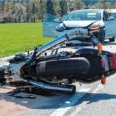Motorradfahrer stirbt bei Zusammenstoß