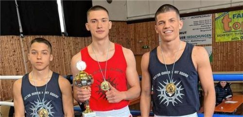 Die drei bayerischen Meister aus Rosenheim, von links: Ronald Olenberg, Elias Rotherbl und Ermond Hoti.