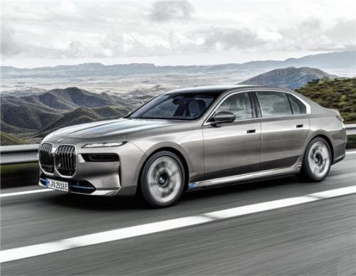 Die Luxuslimousine gibt es nur noch mit langem Radstand. Foto Autoren-Union Mobilität/BMW