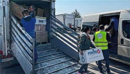 Die Spendengüter des Stadtjugendrings Rosenheim werden in der slowakischen Stadt Michalovce umgeladen und von dort nach Kiew gebracht.Foto Stadtjugendring Rosenheim