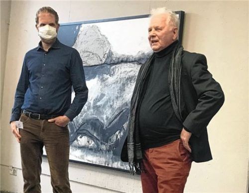 Dozent Felix Eckardt (links) und künstlerischer Berater Rupert Fegg waren bei der Vernissage zu Gast. Foto Bößwetter
