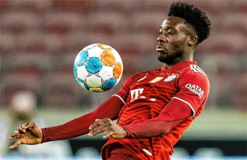Er ist wieder zurück: Bayern Münchens pfeilschneller Außenbahnspieler Alphonso Davies fehlte vier Monate wegen einer Herzmuskelentzündung. Foto dpa-Bildfunk