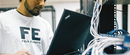 Für Mechatroniker spielt Informatik eine große Rolle. Foto pexel/Field Engineer