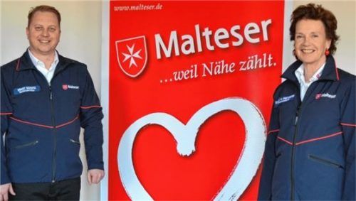 Gemeinsam Verantwortung tragen Stephanie Freifrau von Freyberg (rechts), Stadt- und Kreisbeauftragte und Malteser Diözesanleiterin, und Ernst Schütz, Stadt- und Kreisgeschäftsführer der Malteser Rosenheim. Foto Malteser Rosenheim