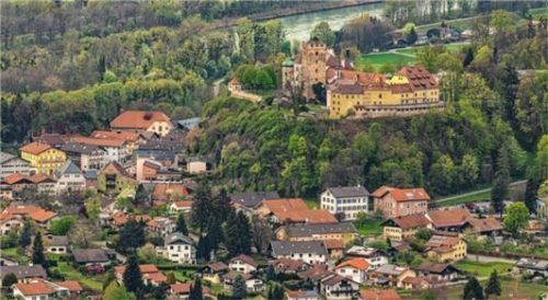 In der Gestaltungssatzung wird unter anderem festgehalten, welche Neigung die Neubeurer Dächer haben sollen. Foto Nitzsche