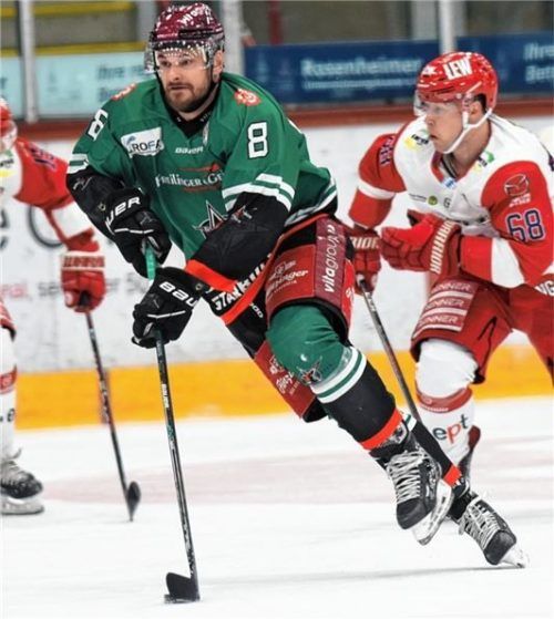 Karriereende: Starbulls-Verteidiger Tobi Draxinger hängt seine Schlittschuhe an den Nagel. Foto Hans-Jürgen Ziegler