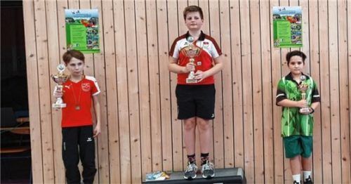 Moritz Trautwein gewann in der Altersklasse 2009/10 vor seinem Vereinskollegen Stefan Haimerl (links) und Pedro Saam (SB DJK Rosenheim/rechts).Foto Gerhard Erlich