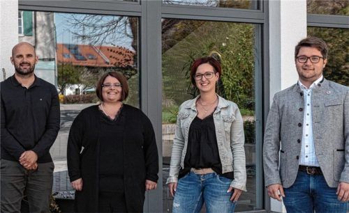 Sie teilen sich die Aufgaben des Verwaltungsleiters: Kämmerer Slaven Jokic, Bauamtsleiterin Daniela Klinginger, Hauptamtsleiterin Lisa Mayerhofer und Bürgermeister Johannes Thusbaß (von links). Foto Thomae