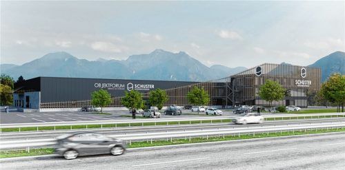 So soll das neue Firmengebäude aussehen, wenn es fertiggestellt ist. Die in Bernau viel diskutierte Fassade sollte in diesen Wochen angebracht sein, sonst seien nur noch „Kleinigkeiten“ zu erledigen, informiert die Firma Schuster. Auf dem westlichen freien Grundstück ist noch ein Hotel geplant. Fotos Schuster