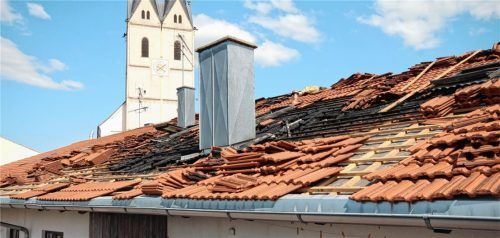 Auf knapp eine Million Euro bezifferten Fachleute den Schaden an der ausgebrannten Immobilie, den Schaden am Hausrat auf weitere 200000 Euro. Foto Hadersbeck