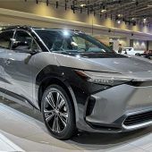 Der erste vollelektrische Toyota kommt