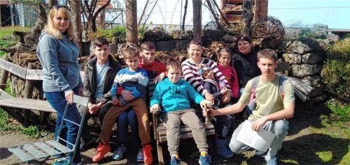 Viele der Kinder, die – wie hier an der Freien Waldorfschule in Rosenheim – in sogenannten Willkommensgruppen untergekommen sind, müssen die traumatischen Kriegs- und Fluchterlebnisse erst noch verarbeiten. Foto re