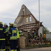 Hausdach bei Umbau eingestürzt: ein Toter