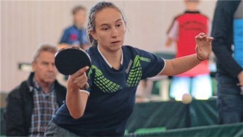 Anna-Maria Sulzer brachte den späteren Pokalsieger ASV Eggstätt im letzten Spiel mit 2:0 in Führung.Foto Gerhard Erlich