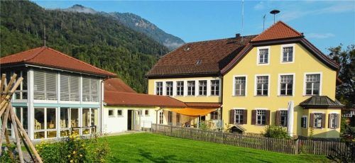 Bei der aktuellen Sanierung der Alten Schule Niederaudorf wird entgegen der ursprünglichen Planung auf Gas verzichtet und mit Pellets geheizt.Foto Schmidt