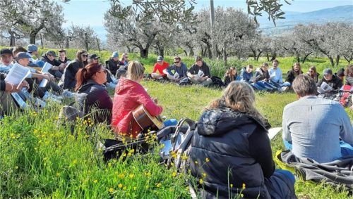 Bei ihrer Pilgerfahrt nach Assisi befassten sich die Riederinger Jugendlichen mit der Spiritualität des heiligen Franziskus, mit Kunst und Kultur vor Ort. Foto privat