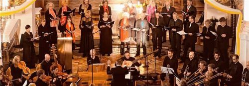 Der Hauschor Peter Adlers fügte sich souverän in die Klangwelt ein.Foto prokop