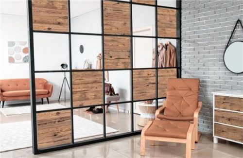 Diese Trennwand erstrahlt in neuem Glanz. Foto IFN/Sunwoodstainer | www.sunwood-shop.com