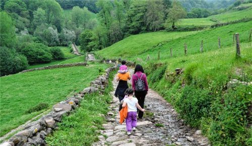 Im Valle de Baztan mitten in der Natur unterwegs. Foto Elena Irigoyen/Turismo de Navarra