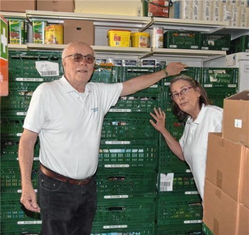 Kornelia und Peter Kaiser von der Rosenheimer Leibspeise haben in der Leiblstraße nur wenig Platz.Foto  Schlecker