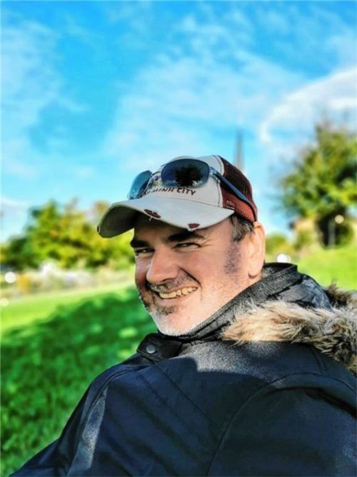 Markus Müller hat die Ausstellung zusammengetragen und stellt sie nun aus.