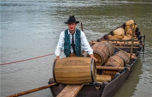 Michael Sattlberger senior baute diese Plätte.