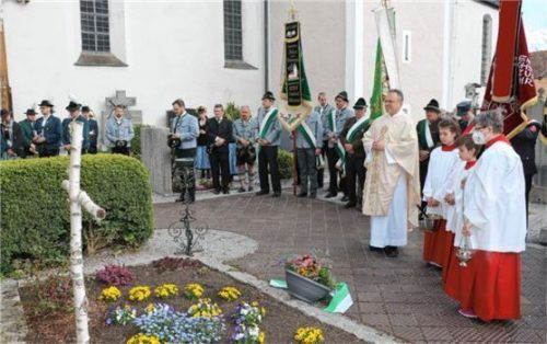 Pfarrer Paul Janßen bei der Gedenkfeier. Foto Rehberg