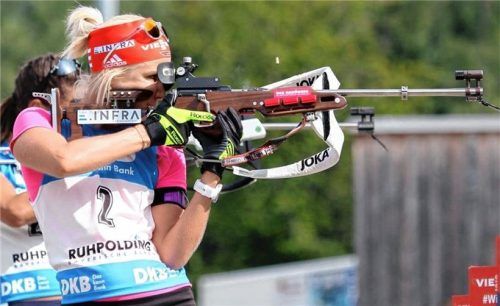 Volle Konzentration: Auch am Schießstand bewies Karolin Horchler immer wieder ihr Können. Foto NordicFocus