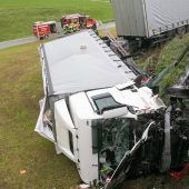 Lkw-Unfall sorgt für Verkehrschaos