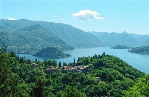 Auch der Comer See liegt in der Lombardei.